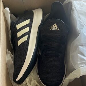 Adidas Men's Black and White Sneakers